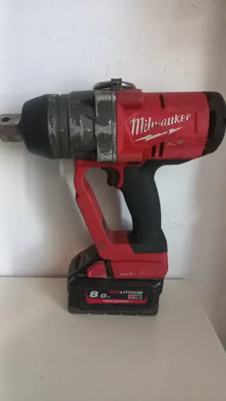 Llave de Impacto Milwaukee M18 FUEL