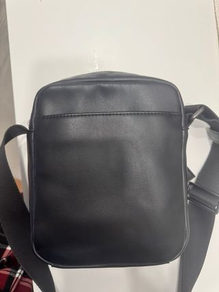 Bandolera Tommy Hilfiger Negra