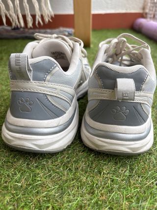 Zapatillas Kelme Beige y Gris
