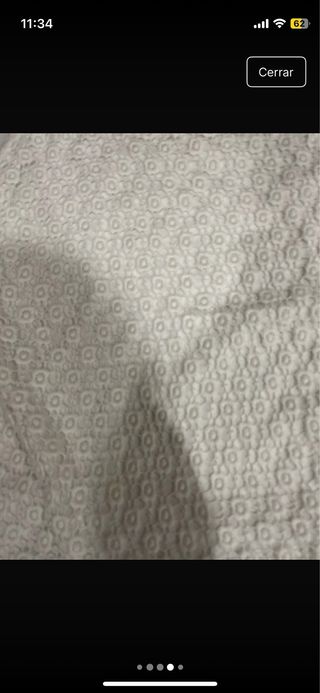 Lote pantalón verde y 2 camisetas blancas