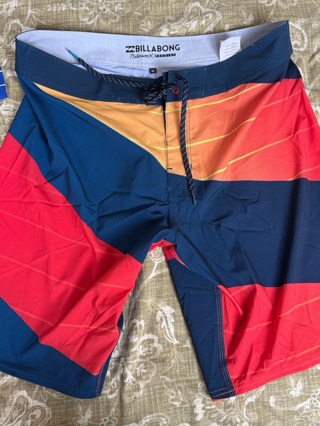 Bañador Billabong Rayas Talla L y XL W1