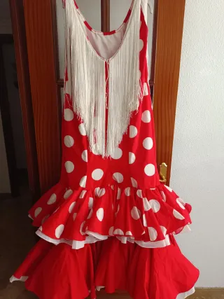Traje Flamenco Rojo Lunares Blancos