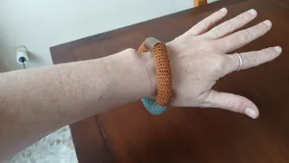 Pareja de pulseras artesanales