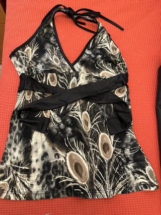 Top estampado estilo halter