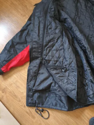 Chaqueta Moto Impermeable Negra y Roja