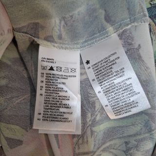 Blusa H&M Estampado Tropical Talla M