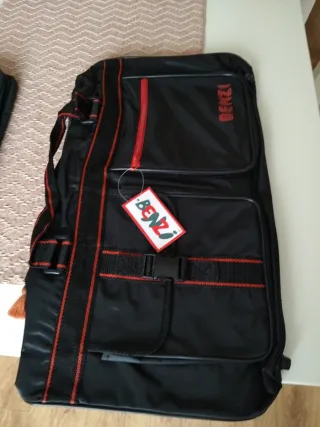 Bolsas de viaje Benzi nuevas