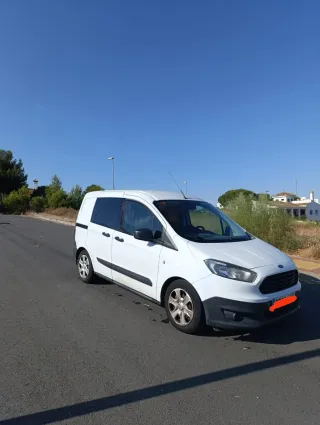 Ford Transit Courier 2017