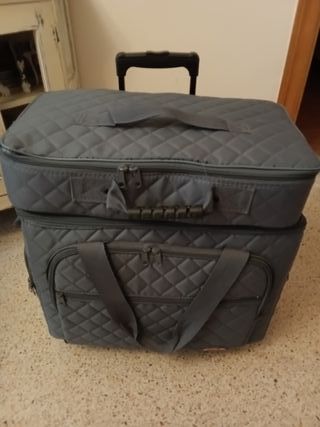 Maleta para máquina de coser con ruedas