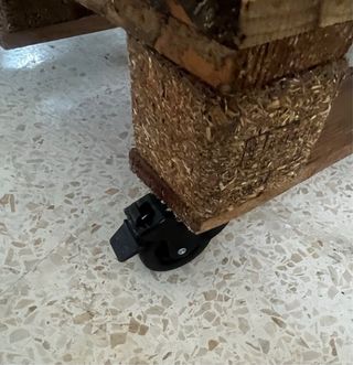 Mesa de centro de palets con ruedas
