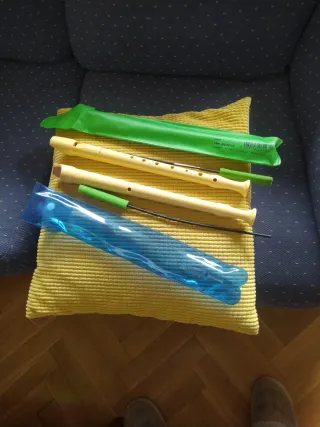 Flauta dulce con accesorios