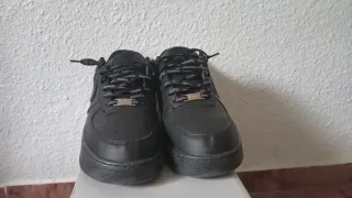 Nike Air Force 1 Supreme Black
