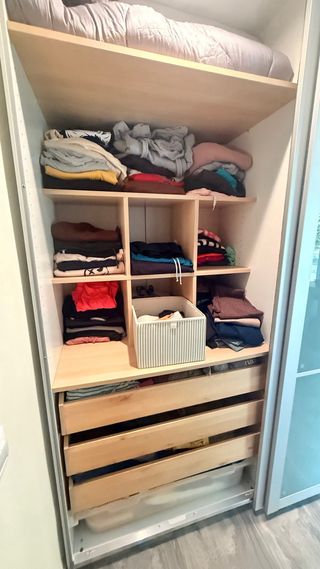 Armadi IKEA PAX con ante scorrevoli in vetro