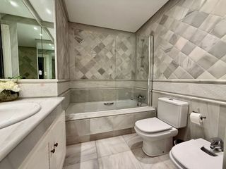 Piso en alquiler en Lomas de Marbella Club - Puente Romano en Marbella