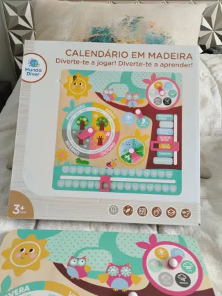 Calendario Madera Montessori Mundo Diver