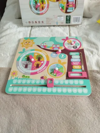 Calendario Madera Montessori Mundo Diver