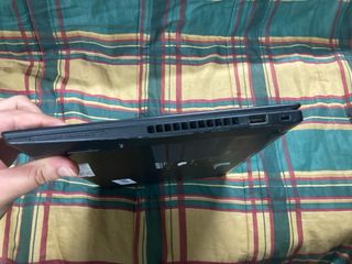 Lenovo ThinkPad T490s