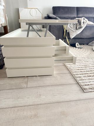 Mesa de centro elevable blanca