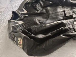 Mono de moto Berik de dos piezas que se puede unir