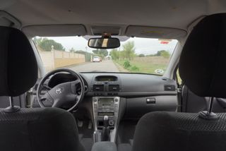 TOYOTA Avensis 2.0 VVTi SOL