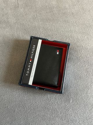 Cartera Tommy Hilfiger Negra Cuero RFID