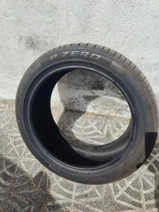 Neumático Pirelli PZERO 275/40R20