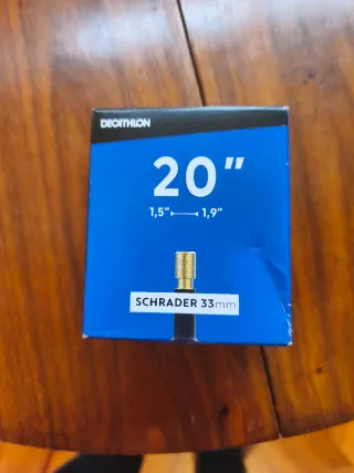Cámara de bici Decathlon 20 Schrader 33mm
