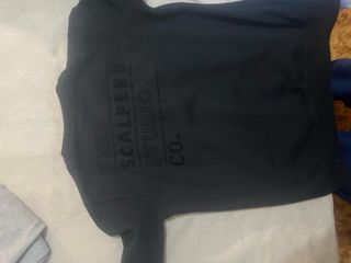 Sudadera Negra Scalpers