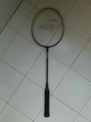 Raqueta de bádminton First