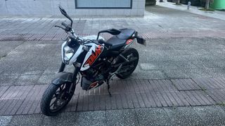 KTM Duke 125 2016