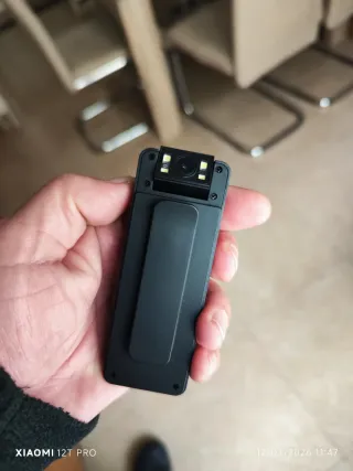 Cámara de pecho con pantalla