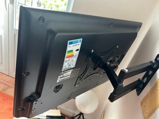 TV LG 32 pulgadas LED 32LF650V-ZB