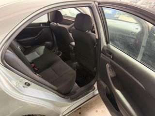 TOYOTA Avensis 2.0 D4D Executive
