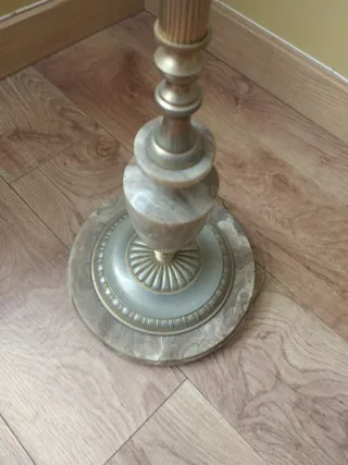Lámpara de pie vintage mármol y metal