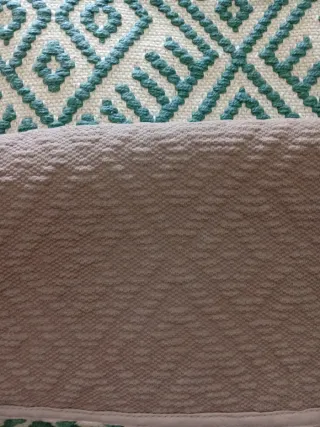 Alfombra de tipo lans beige y verde