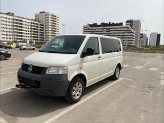 Volkswagen Caravelle 2006