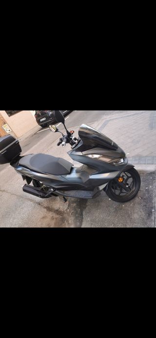 Honda PCX 125 Gris 11000 km