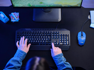 Ratón gaming RGB 6400 DPI Trust Felox azul