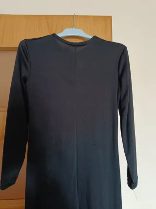 Disfraz Drácula,mono negro, falta tul blanca