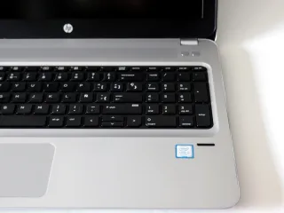 HP ORDENADOR PORTÁTIL LAPTOP i5 SSD