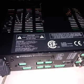 Amplificador Crown 280MA. Taula de mescles.