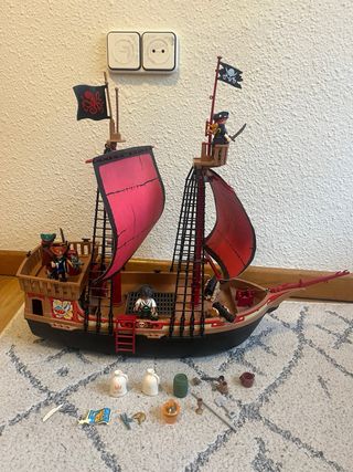 Barco Pirata Playmobil con Accesorios
