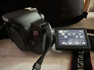 Canon 650D + 3 objetivos + mochila