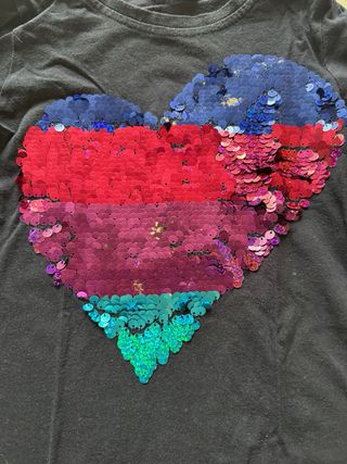 Camiseta Desigual Corazón Lentejuelas Talla 5/6