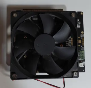 Adaptador PCIe 4 SSD NFHK