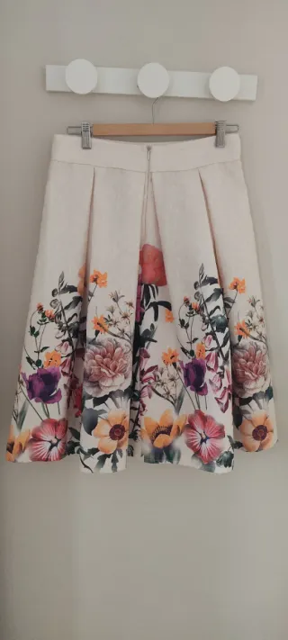 Falda de tablas floral ceremonia talla S, largo 65