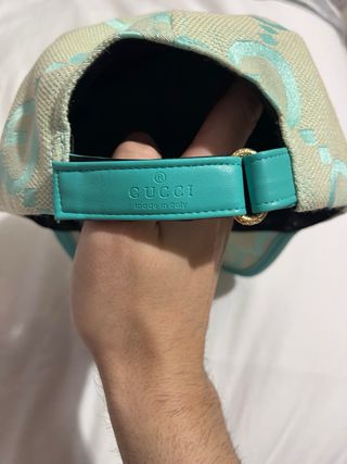 Gorra  Beige y Turquesa