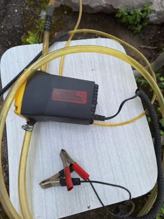 Bomba extractora aceite 12V Bruder Mannesmann