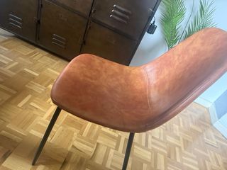 Silla estilo industrial marrón