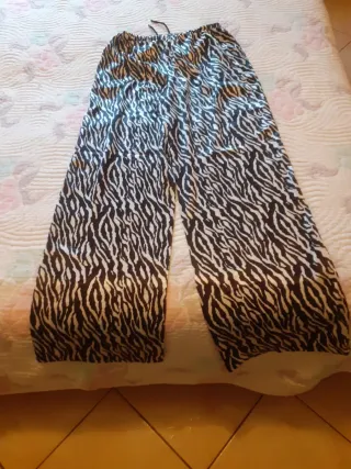 Pantaloni larghi OVS fantasia zebra